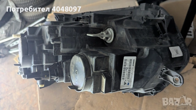 Шкода Октавия 2 фейслифт десен фар ксенон, снимка 6 - Части - 54085614