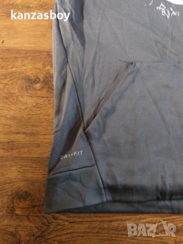 nike - страхотно мъжко горнище КАТО НОВО, снимка 6 - Спортни дрехи, екипи - 42755188