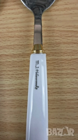 Комплект прибори с детски мотив - M. J. Hummel, снимка 6 - Прибори за хранене, готвене и сервиране - 51779478