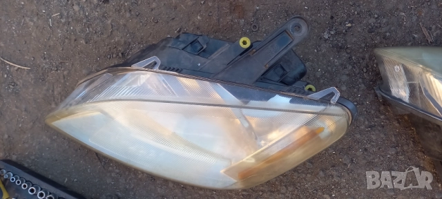 Ляв фар за Ford Focus C-Max, снимка 2 - Части - 51803155