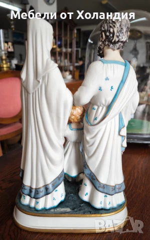 Порцеланова статуетка Capodimonte, снимка 8 - Статуетки - 50999877