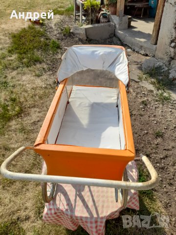 Стара детска количка за кукли #3, снимка 4 - Антикварни и старинни предмети - 37607615