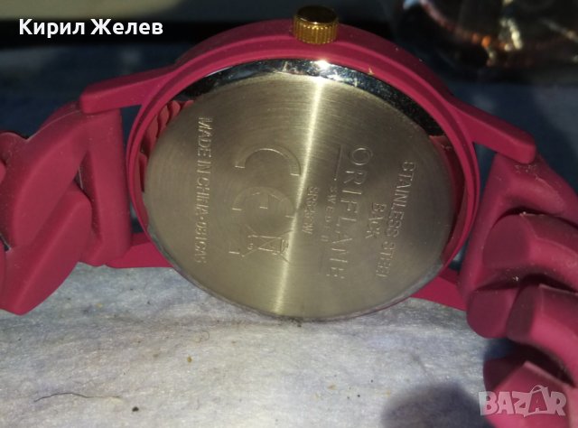 ORIFLAME QUARTZ МАРКОВ ФЕШЪН АРТ МОДЕЛ КВАРЦОВ ЧАСОВНИК ОРИФЛЕЙМ СИЛИКОНОВА КАИШКА - РАБОТЕЩ 26537, снимка 2 - Дамски - 42143375