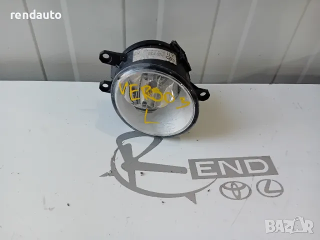 81221-0f020 Ляв халоген Toyota corolla verso 3