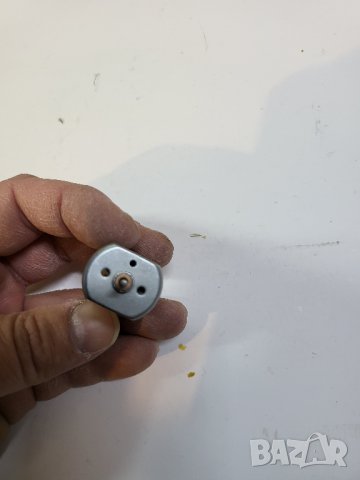 мотор, електрически двигател, малко моторче  - 12 волта, снимка 2 - Друга електроника - 39567971