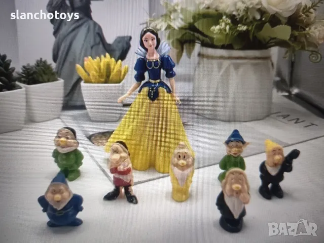 Снежанка и 7 джуджета,фигурки за игра или торта, снимка 2 - Фигурки - 48556106