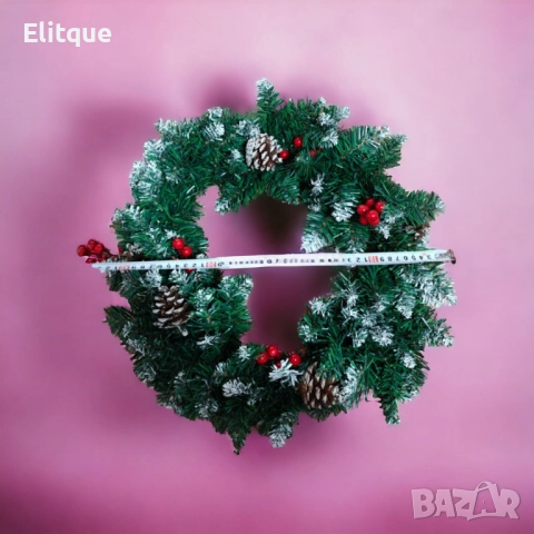 Коледен венец с шишарки и червени плодчета - 40 см, снимка 5 - Други стоки за дома - 52832257
