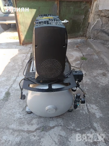 Зъболекарски компресор , снимка 4 - Стоматология - 51078180