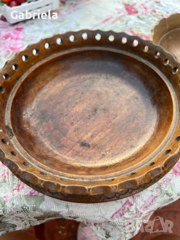 Две резбовани купи, снимка 2 - Антикварни и старинни предмети - 51514242