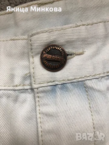 Дамски къси дънкови панталони, снимка 3 - Къси панталони и бермуди - 49297205