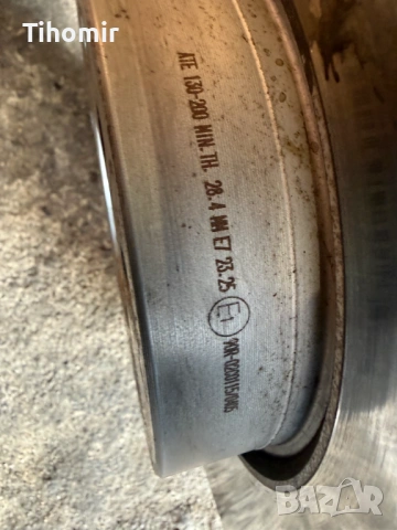 Bmw x5 3.0d 245к.с 2011г Предни Спирачни дискове с накладки, снимка 4 - Части - 53975861