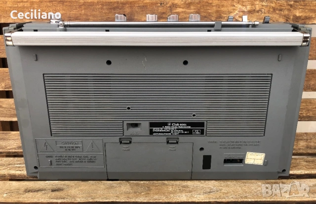 Радиокасетофон Club 6001(Germany) Много хубав звук!, снимка 9 - Радиокасетофони, транзистори - 53932042