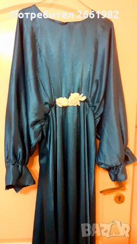 Уникална сатенена маркова рокля, снимка 2 - Рокли - 33997594