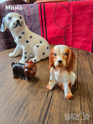 Различни модели порцеланови кученца