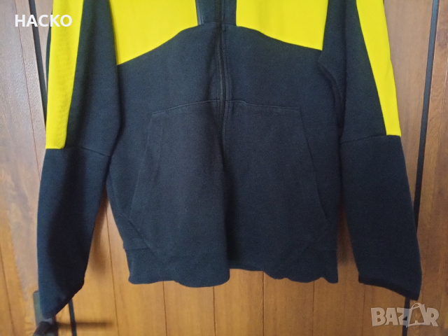 Ватирана Горница на Борусия Дортмунд 100% Оригинална Размер М, снимка 2 - Спортни дрехи, екипи - 44819372