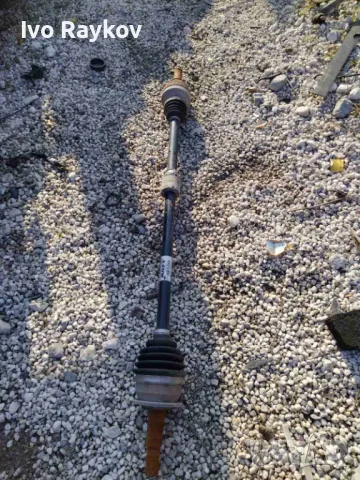 каре за полуоска външно Opel Astra J ,  13335141, снимка 2 - Части - 48923843