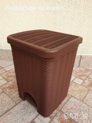 Пластмасов Кош с педал Ели  10 и 14 литра, снимка 3 - Мопове, кофи, четки и метли - 31120125