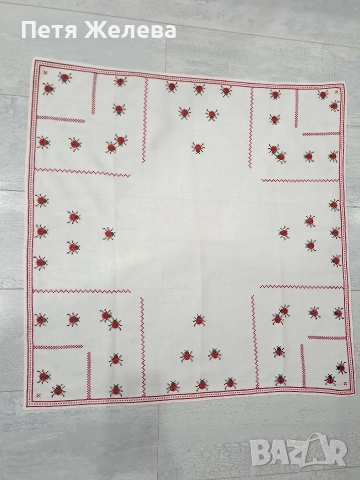 Бродирано каре,, Калинки" -71/72см, снимка 4 - Декорация за дома - 52621405