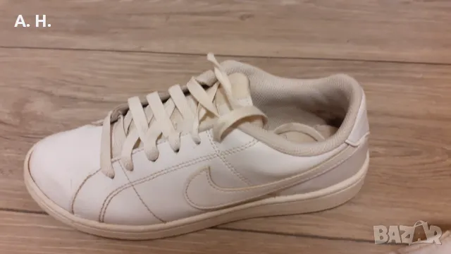 NIKE дамски бели маратонки Court Royale