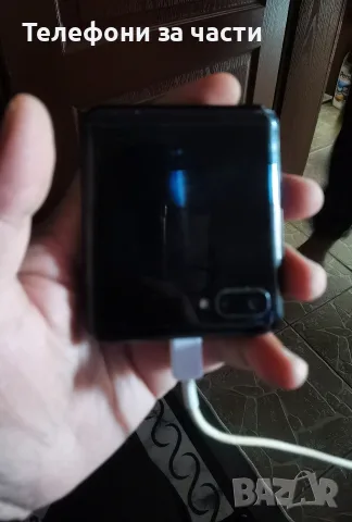 Samsung Galaxy Z Flip , снимка 2 - Samsung - 55873349