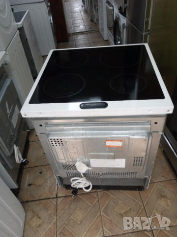 Свободно стояща печка с керамичен плот VOSS Electrolux 60 см широка 2 години гаранция!, снимка 3 - Печки, фурни - 44738827