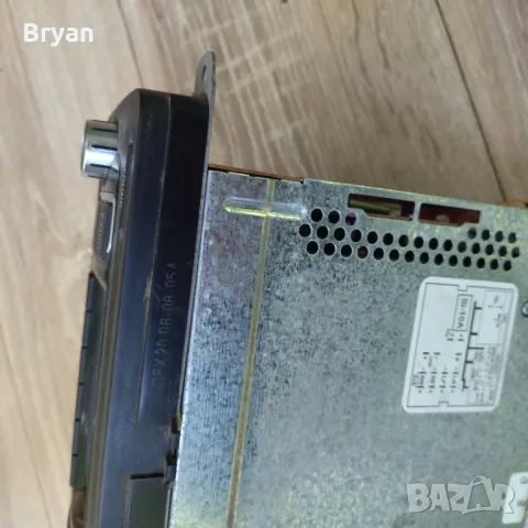 VW Caddy, Golf, Passat, Touran radio cd audio ULVWMP3, снимка 5 - Части - 49088542