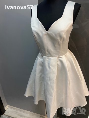 Елегантна Бяла рокля