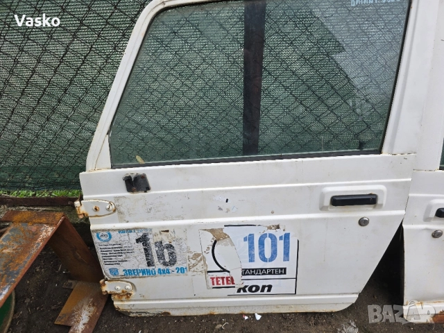 Продавам Врати Сузуки Самурай, снимка 3 - Части - 52259325