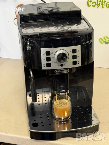 Кафемашина кафе автомат delonghi magnifica S с гаранция, снимка 2 - Кафемашини - 54131828