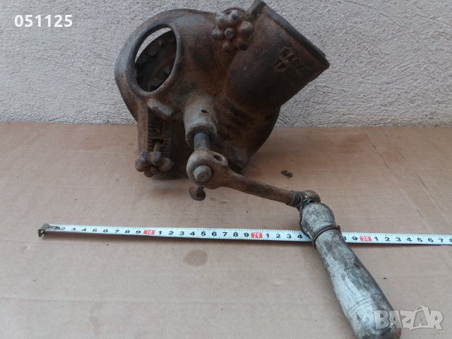 машинка за мелене на царевица , кукуруз 