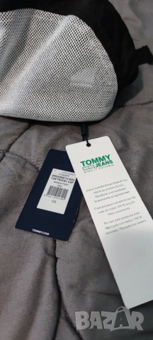 Tommy Hilfiger Шапка РАЗПРОДАЖБА, снимка 2 - Шапки - 52297622