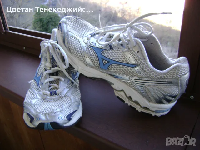 Продавам дамски маратонки Mizuno, снимка 1