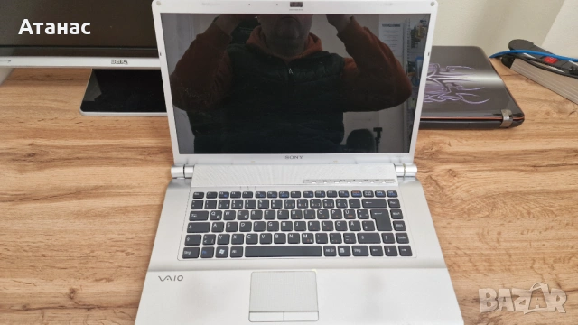 3 Лаптопа комплект Asus x515ea + Sony Vaio + Lenovo IdeaPad Y560, снимка 9 - Лаптопи за дома - 54351706