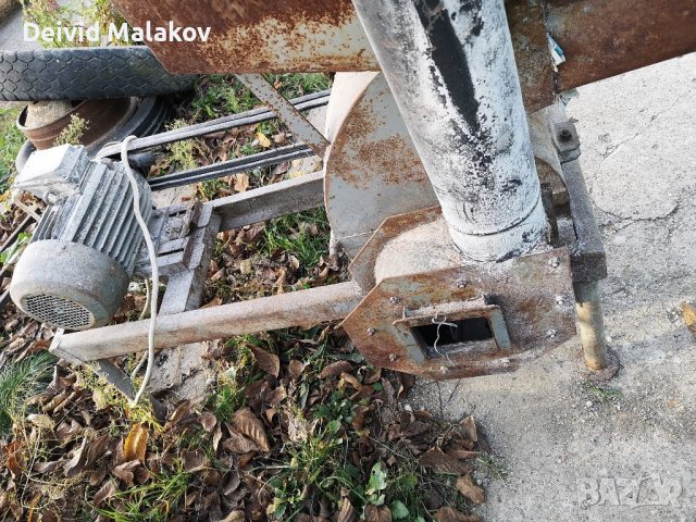 Продавам трифазна фуражомелка! 