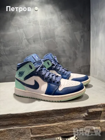 КАТО ЧИСТО НОВИ Jordan 1, 42 -  Blue Mint, снимка 2 - Ежедневни обувки - 49802139