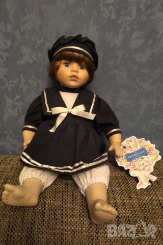 PROMENADE COLLECTION Нова Порцеланова кукла 3