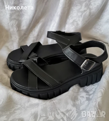 Дамски черни сандали, снимка 6 - Сандали - 51295798