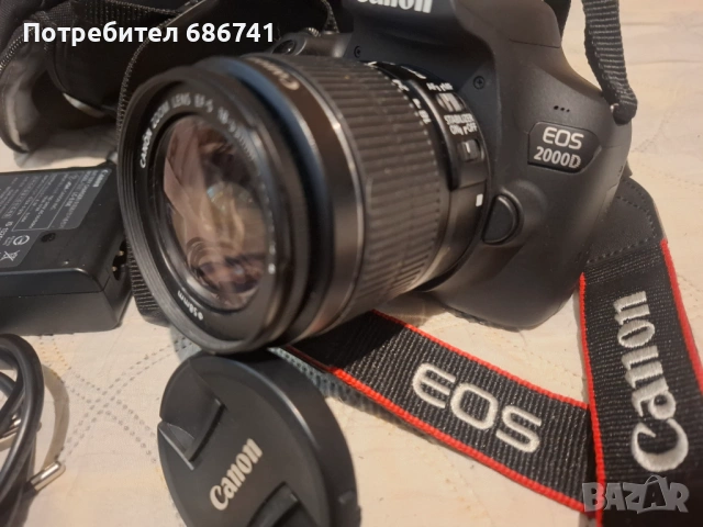 Фотоапарат Canon 2000D 