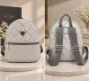 Дамски  нови раници, снимка 1
