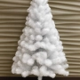 Изкуствена коледна елха в бяло – пухкав снежен ефект, снимка 3