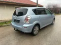 Toyota Corolla Verso 2.2 D-CAT на части , снимка 6