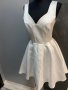 Елегантна Бяла рокля, снимка 1 - Рокли - 38652352
