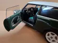 Mini Cooper 2001 на Kyosho 1:18, снимка 8