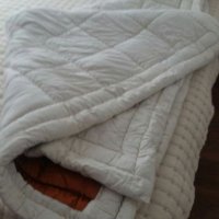 Вълнен юрган , снимка 2 - Олекотени завивки и одеяла - 38210141