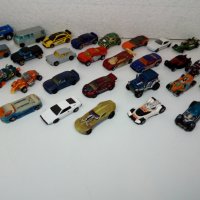  HotWheels 1:64, снимка 1 - Други ценни предмети - 29086672