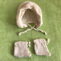 Нов Плетен Бебешки комплект елече, панталонки, терлички Ръчно плетени , снимка 8 - Комплекти за бебе - 30547091