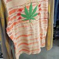 Продавам мъжка блуза парен памук с бродерия марихуана , снимка 1 - Блузи - 30547957