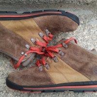 Нови Зимни обувки Timberland 37-38 номер, снимка 1 - Детски боти и ботуши - 30149870