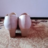 Дамски обувки с ток, снимка 4 - Дамски ежедневни обувки - 42324020