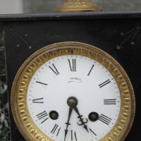 Френски настолен мраморен часовник , снимка 4 - Антикварни и старинни предмети - 44716447